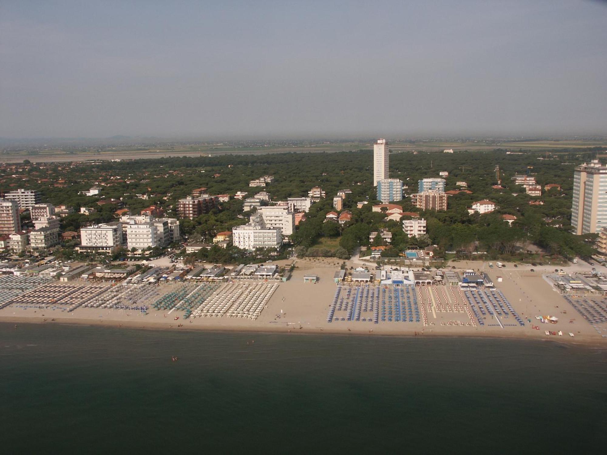 Hotel Continental Milano Marittima Exterior foto